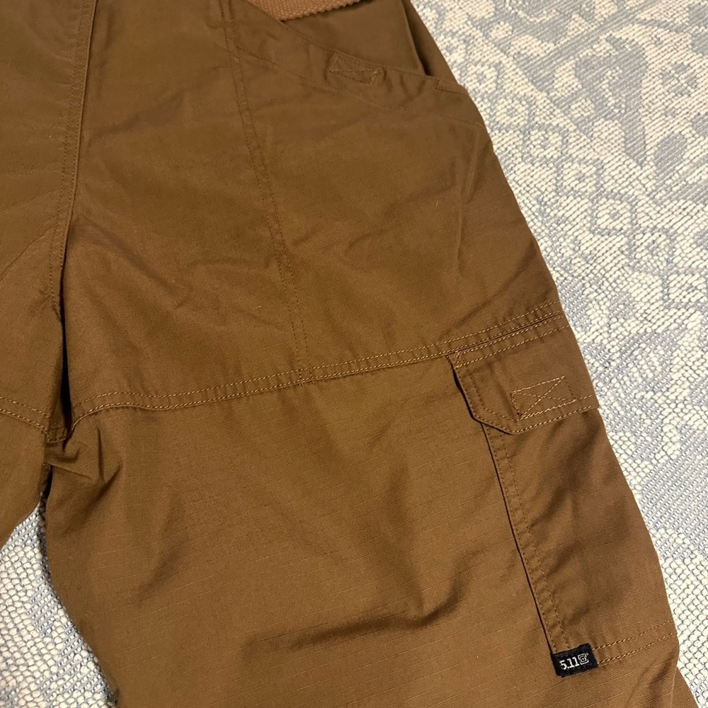 5.11 Tactical Men's Tan Cargo Pants Sz 36x30 - Picture 9 of 13